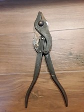 CESOIA CHAALES. H PUGHLTD 1940