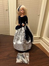 Barbie Winter Velvet Avon