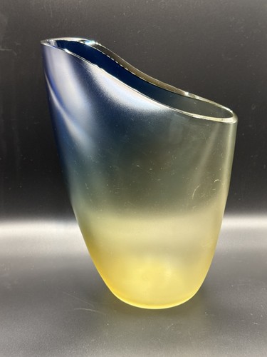 Vaso sfumato firmato