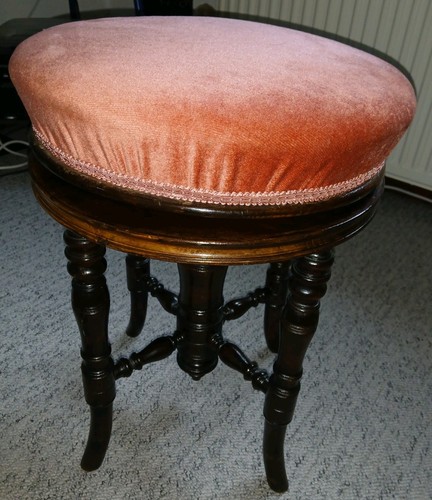 Sgabello pianoforte vintage