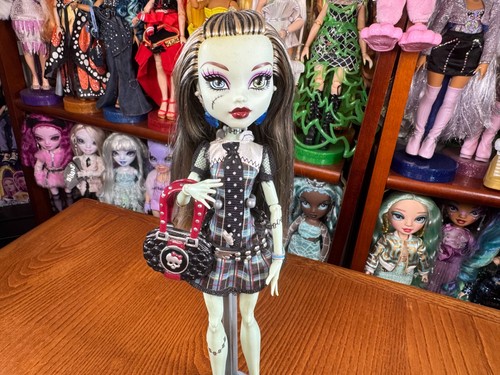 Monster high frankie stein - monster,