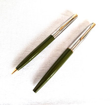 STILOGRAFICA & PORTAMINA PARKER 45 VERDE OLIVA 1965 VINTAGE PARKER SET