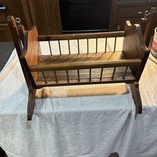 Culla a dondolo per bambola in