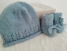 scarpine + cappello neonato ai ferri