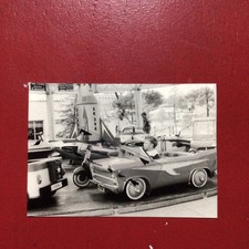 Bambino,giostre,vespa Piaggio,razzo,foto,animata,AFM140