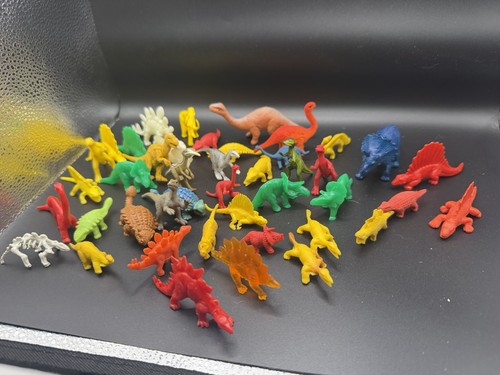 Lotto figurine dinosauro