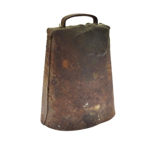 Campana primitiva rustica - , in
