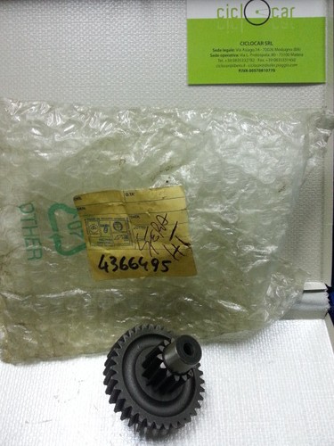 Rear wheel gearbox shaft - wheel,