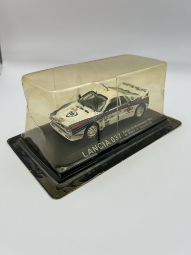 R604 voiture miniature atlas - voiture,