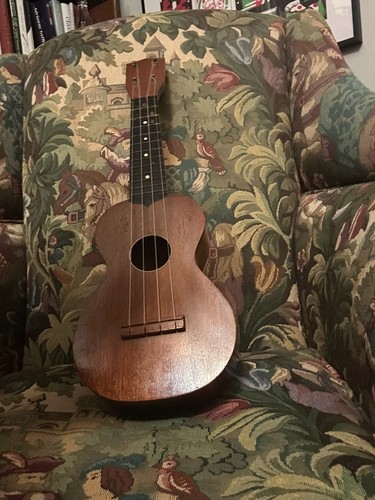 Ukulele soprano vintage - , in