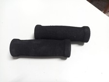 COPPIA MANOPOLE NERE IN SPUGNA