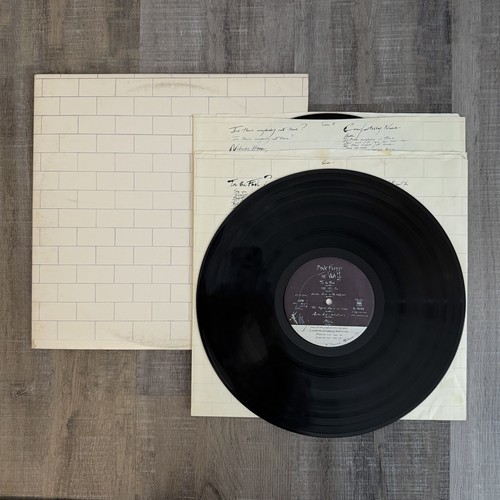 Pink floyd the wall - pink,