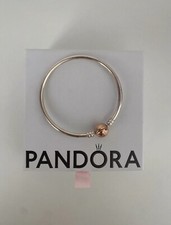 Pandora rigido con scatola e chiusura oro rosa