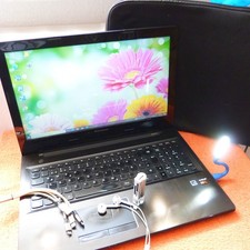 Lenovo Z50 ULTRABOOK 15 pollici FULLHD l 750 Windows 10 l AMD QUAD CORE l 12 ...