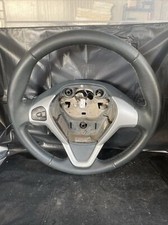 Volante sterzo con pulsanti 62146117A per Ford Fiesta 2008-2013 usato (92508)