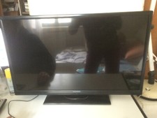 TV TELEFUNKEN TE 32160B29C10 NON FUNZIONANTE PER PEZZI DI RICAMBIO + TELECOMANDO