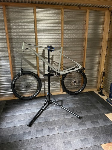 Large downhill mountain bike - large,