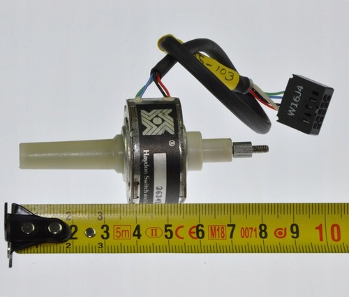 Attuatore lineare elettrico