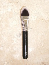 ZOEVA 112 Pennello Curvo Viso