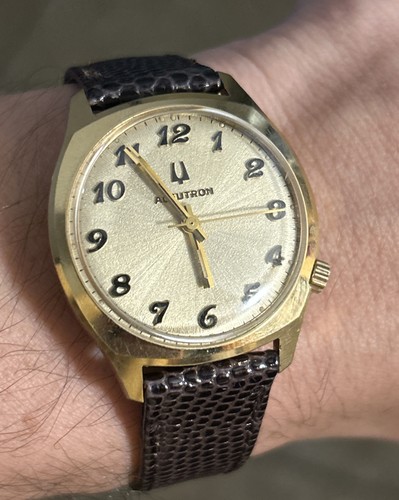 Bulova accutron uomo 218 tono - accutron,