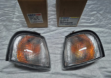 NISSAN PRIMERA P10 DAL 1990 AL 1993 COPPIA FANALINI FRECCE ANTERIORI NUOVE