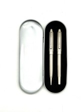 Set Penna Stilografica + Penna a Sfera Alfa Romeo – In Astuccio in Metallo