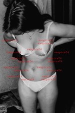 FOTO - DONNA IN LINGERIE -