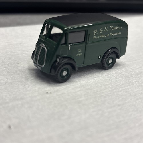 Classix morris van - morris,