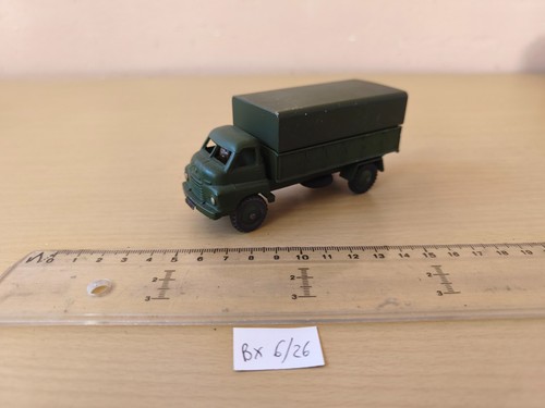 Dinky toys ton - army, wagon