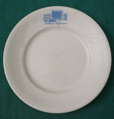Zafferana etnea piatto piano - zafferana, etnea/piatto