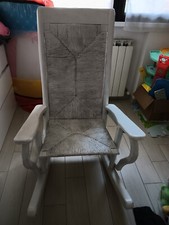 Sedia A dondolo Vintage in legno verniciata di bianco