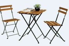 Tavolino con sedie pieghevoli