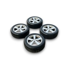 Set 4 cerchi in lega Volvo V40 cod.31317285 (5 fori / 205 / 55 r16) (2012 > 2019