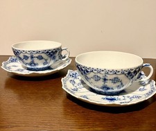 Royal Copenhagen Tazza e piattino in pizzo pieno scanalato blu (2 pezzi)