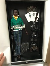 FASHION ROYALTY URBAN