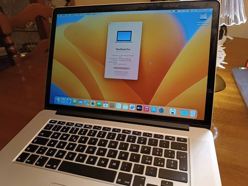 Apple macbook pro - pro, retina