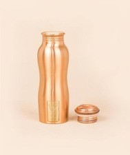 Isha Life Bottiglia d'acqua in rame con logo per benefici per la salute...