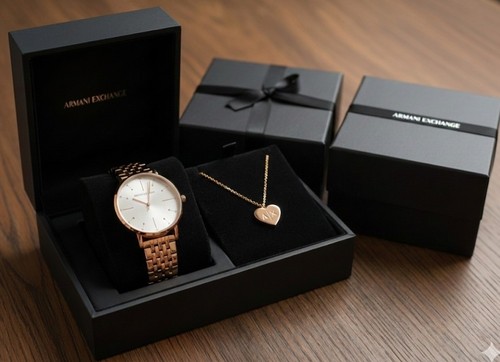 Orologio bracciale donna - &,