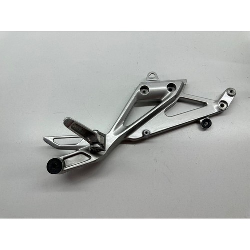 Staffa supporto pedana destra - supporto,
