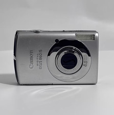 Canon Digital IXUS 860 IS 8,0 MP 3x Zoom CCD Silver Cam che offre immagini nitide