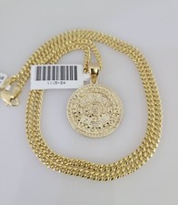 Collana con ciondolo