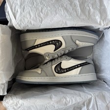 Air Jordan 1 x DIOR - US Size