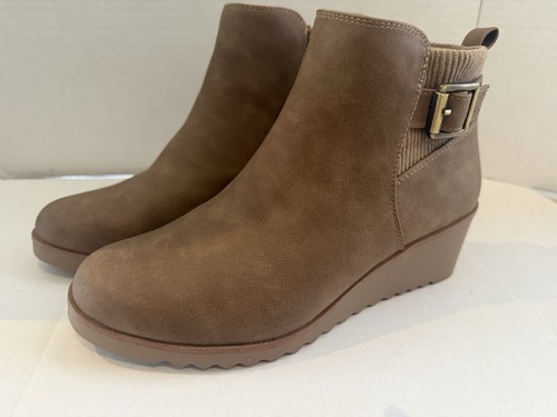 Stivaletti donna con zeppa
