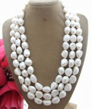 Collana di perle barocche