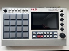 Akai MPC Live 2 Retro Limited Edition con accessori - Sampler, Drummachine