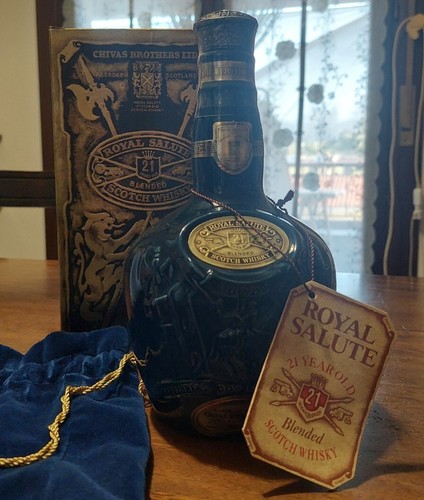 Royal salute 1980 years - years, old