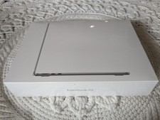 MacBook Air 13" in confezione