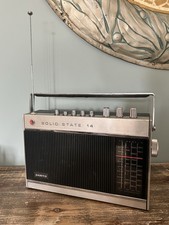 RADIO A TRANSISTOR SANYO