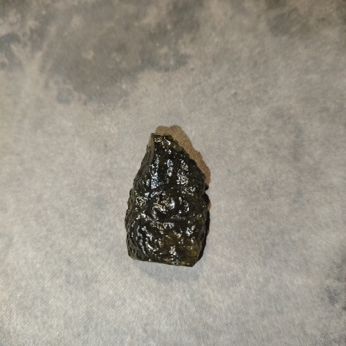Pezzo moldavite grezza - pezzo, di