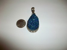 Ciondolo druzy mistico a